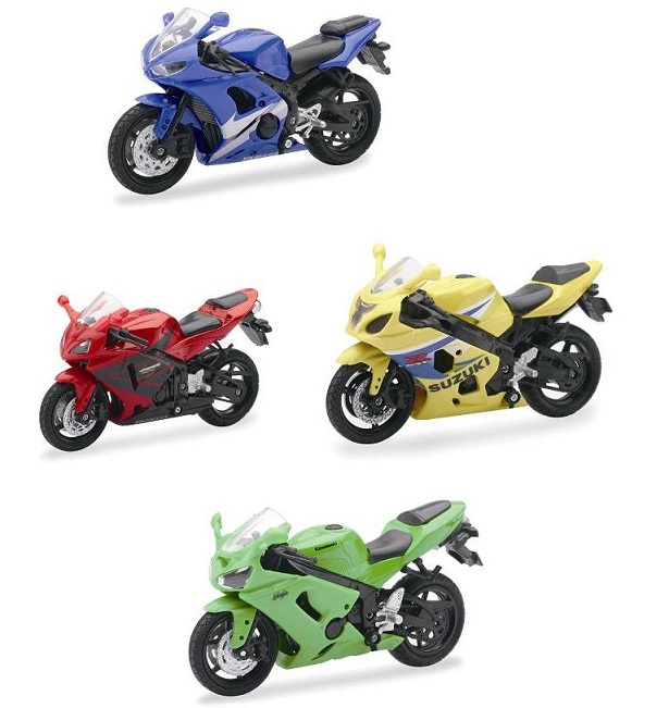 Display 12 motos street bikes 1/18&egrave;me