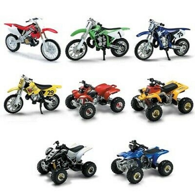 Assortiment 24 quads ATV et motos cross 1/32&egrave;me