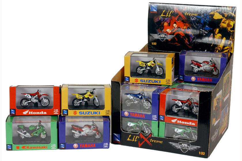 Assortiment 24 motos 1/32&egrave;me street bikes